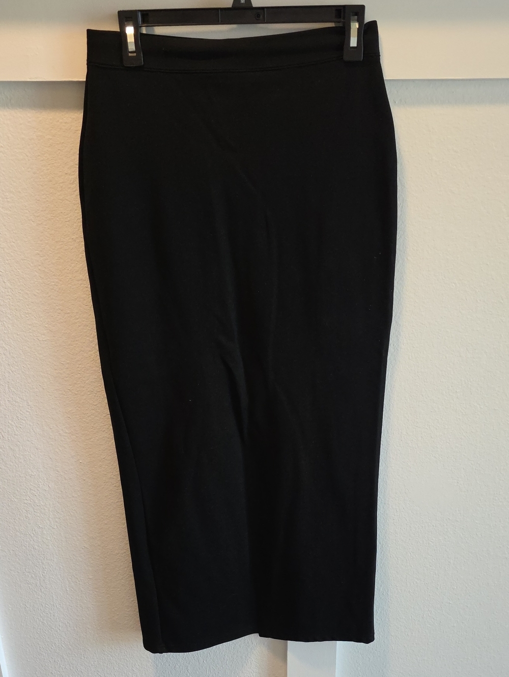 The Limited Black Pencil Skirt - Sleek Professional Style